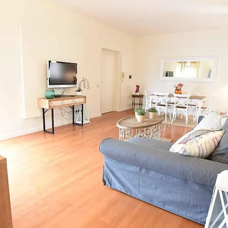 Apartment Romantic Flat Near Metro Flaminio Rome