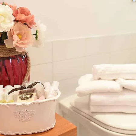 Apartment Romantic Flat Near Metro Flaminio
