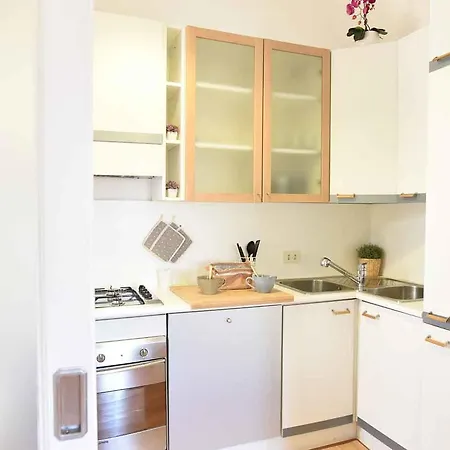 Romantic Flat Near Metro Flaminio *