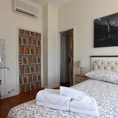 Romantic Flat Near Metro Flaminio Apartment *