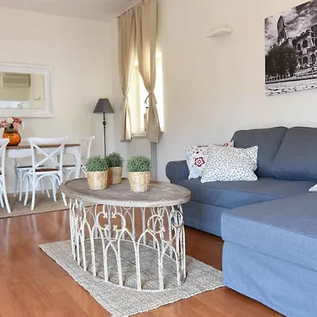 Romantic Flat Near Metro Flaminio Apartment *
